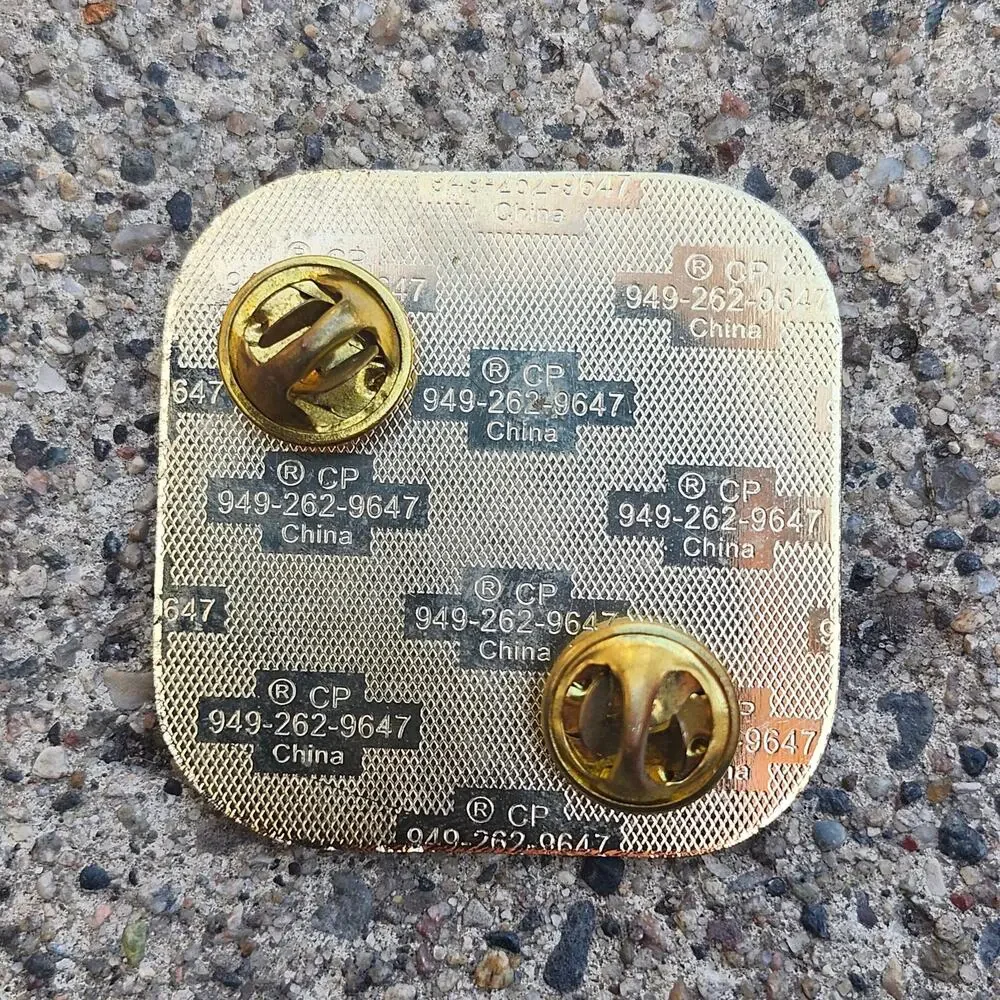 Lions gold tone
